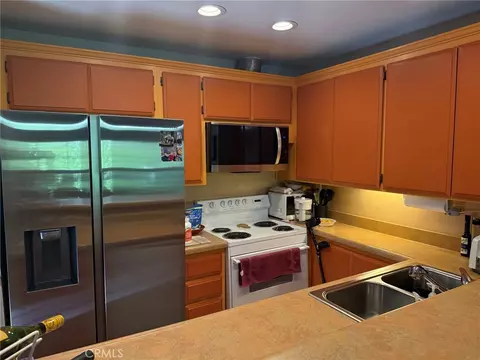 7890 E Spring St #17P, Long Beach, CA 90815 photo 2