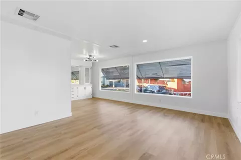 141 E Coronado Ln, Tustin, CA 92780 photo 13