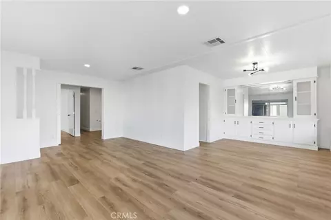 141 E Coronado Ln, Tustin, CA 92780 photo 12