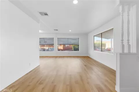 141 E Coronado Ln, Tustin, CA 92780 photo 14