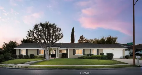 1032 Saint John Pl, North Tustin, CA 92705