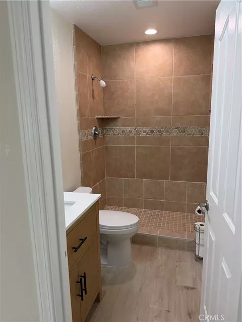 Bath - 1056 E Alexander, Merced, CA 95340 photo 2 of 2