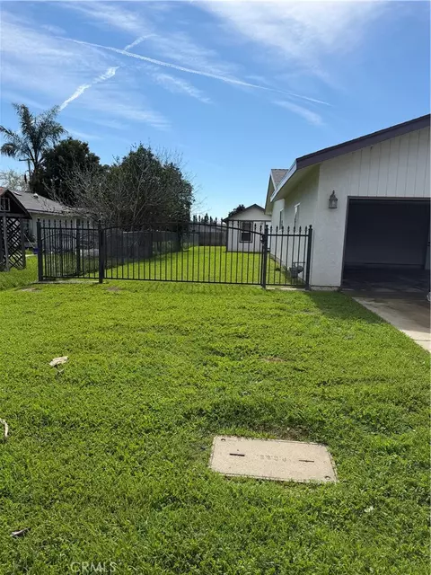 Exterior - 1056 E Alexander, Merced, CA 95340 photo 5 of 8