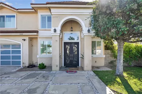646 S Courson Dr, Anaheim, CA 92804