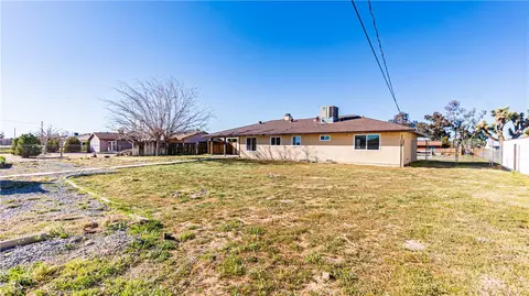 Exterior - 21011 Ponca, Apple Valley, CA 92308 photo 4 of 7