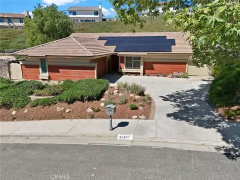 25377 Fortuna Dr, Valencia, CA 91355