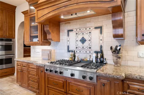 Kitchen - 18795 Heritage, Poway, CA 92064 photo 3 of 4