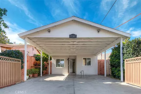 13317 Bixler, Downey, CA 90242