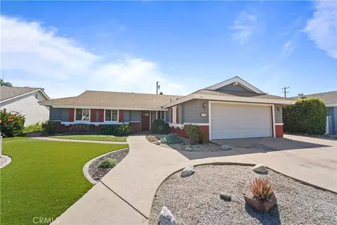 130 W Crystal View Ave, Orange, CA 92865