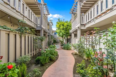3245 Santa Fe #149, Long Beach, CA 90810