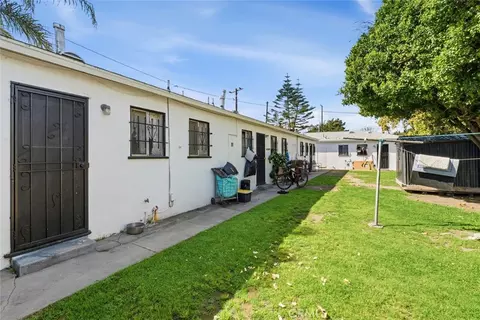 Exterior - 920 S Willowbrook, Compton, CA 90220 photo 8 of 10
