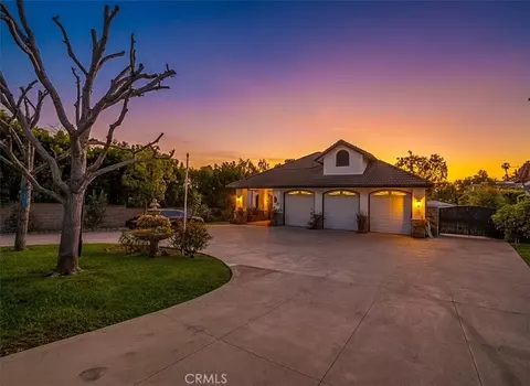 12831 Fairhaven Extention, Santa Ana, CA 92705