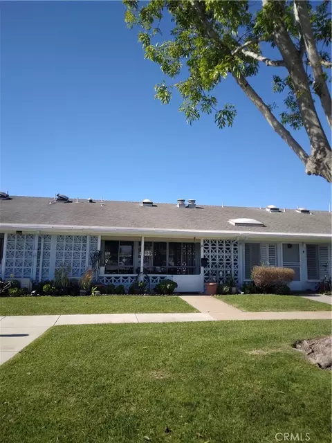 13860 El Dorado 33i M-3, Seal Beach, CA 90740