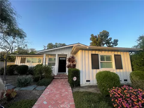 701 E Chapman, Fullerton, CA 92831