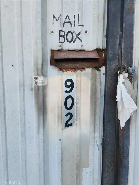 902 Foote Ave, Long Beach, CA 90001