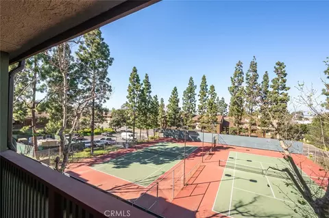 2512 E Willow St #104, Signal Hill, CA 90755