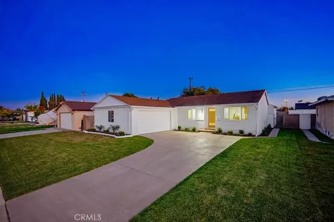 8940 Comet Cir, Westminster, CA 92683