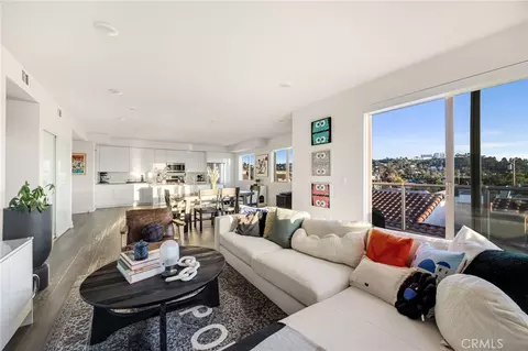 518 E Windsor #305, Glendale, CA 91205