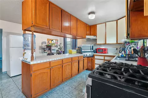 Kitchen - 1020 N Kemp, Compton, CA 90220 photo 4 of 4