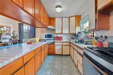 Kitchen - 1020 N Kemp, Compton, CA 90220 photo 3 of 4