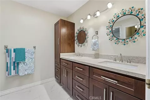 Bath - 11082 Meads, Orange, CA 92869 photo 2 of 4