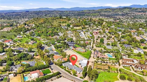 View/Area - 11082 Meads, Orange, CA 92869 photo 4 of 6