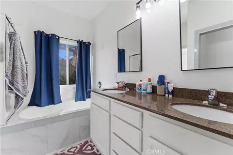 Bath - 2036 E Jenner, Lancaster, CA 93535 photo 2 of 3