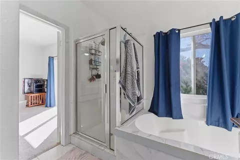 Bath - 2036 E Jenner, Lancaster, CA 93535 photo 3 of 3