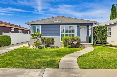 3133 Cedar Ave, Long Beach, CA 90806