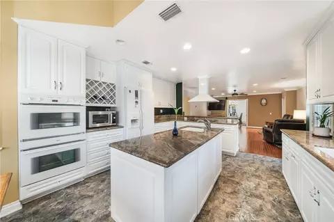 178 N Monterey Rd, Orange, CA 92866 photo 4
