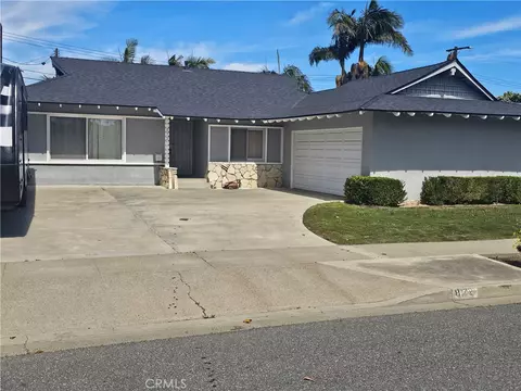 872 Magellan St, Costa Mesa, CA 92626
