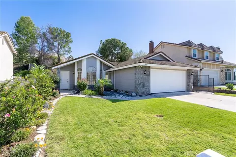 8496 E Meadowridge St, Anaheim, CA 92808
