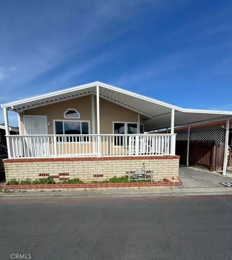215 S Sullivan Ln #109, Santa Ana, CA 92704