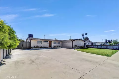 9562 Canton Ave, Anaheim, CA 92804