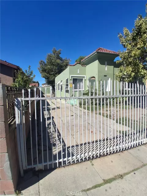 8469 Cypress, South Gate, CA 90280