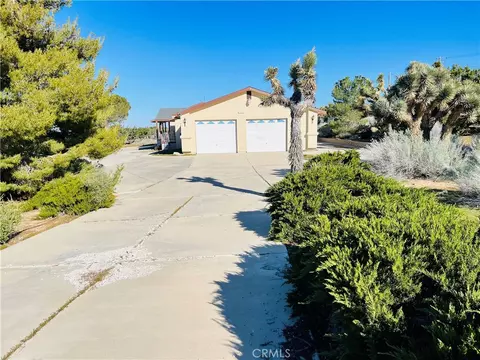 9425 Mountain Rd, Pinon Hills, CA 92372