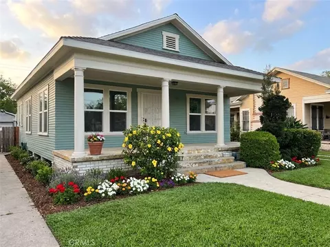 4239 S Raymond Ave, Los Angeles, CA 90037