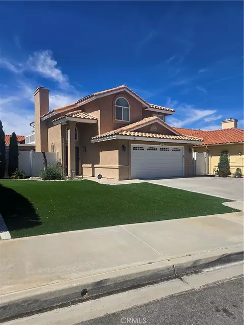 7838 Lavender Ct, Highland, CA 92346