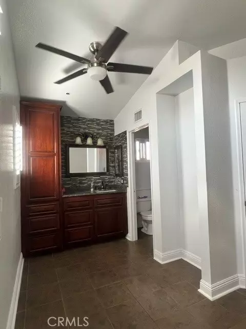 Entry Way - 7838 Lavender Ct, Highland, CA 92346 photo 4 of 6