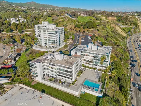 17350 W Sunset #202, Pacific Palisades, CA 90272
