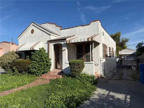 923 E 85th St, Los Angeles, CA 90001