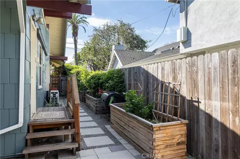 Exterior - 2439 E 6th, Long Beach, CA 90814 photo 4 of 10