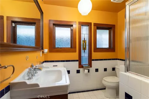 Bath - 2439 E 6th, Long Beach, CA 90814 photo 2 of 2