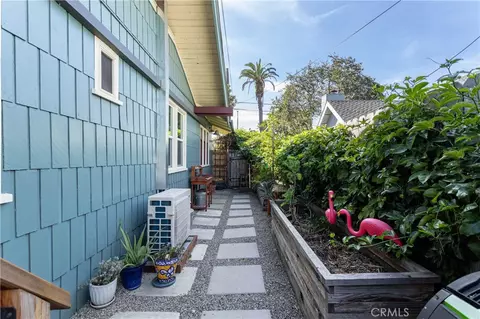 Exterior - 2439 E 6th, Long Beach, CA 90814 photo 5 of 10
