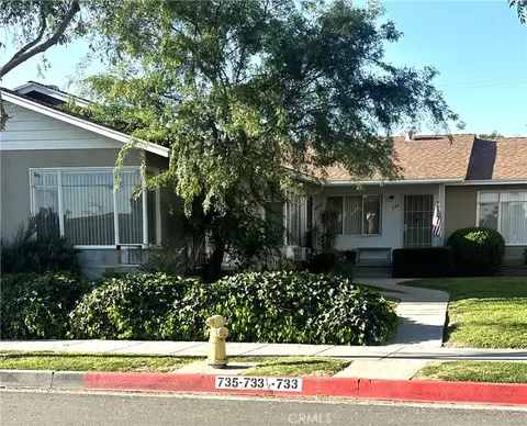 735 Barris, Fullerton, CA 92832 photo 2