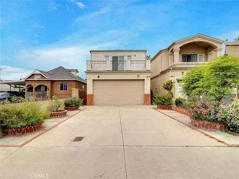 Exterior - 619 E Realty St, Carson, CA 90745 photo 1 of 11