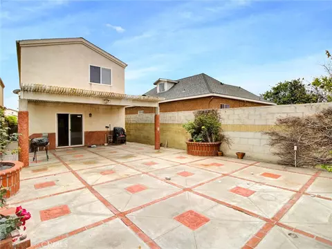 Exterior - 619 E Realty St, Carson, CA 90745 photo 9 of 11
