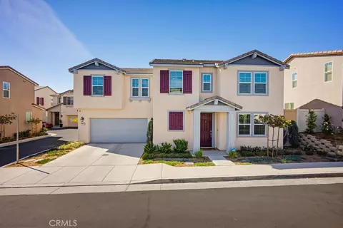 950 Helena Rdg, Lake Elsinore, CA 92530