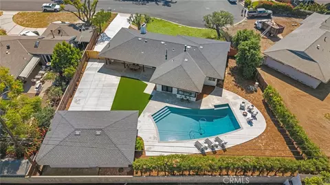 18661 Vale, North Tustin, CA 92705