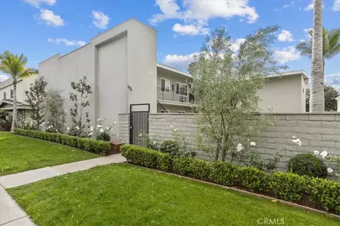 2024 E Whiting E, Fullerton, CA 92831